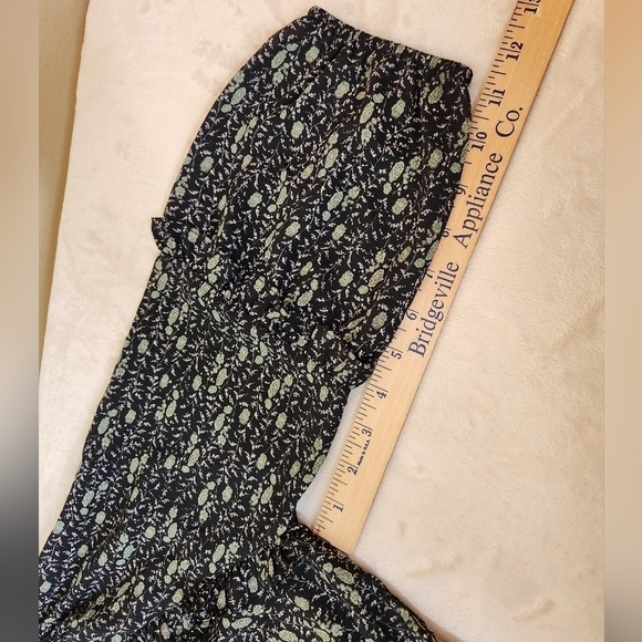 NWOT Beacon Apparel 3/4 Length Sleeve Ruffled Top Navy/Green Size XS - Picture 12 of 16